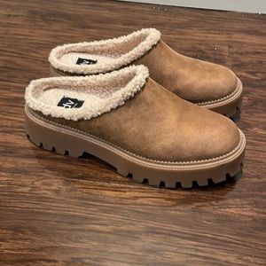 Dolce Vita slip on platform clogs. Size 9. Like new.